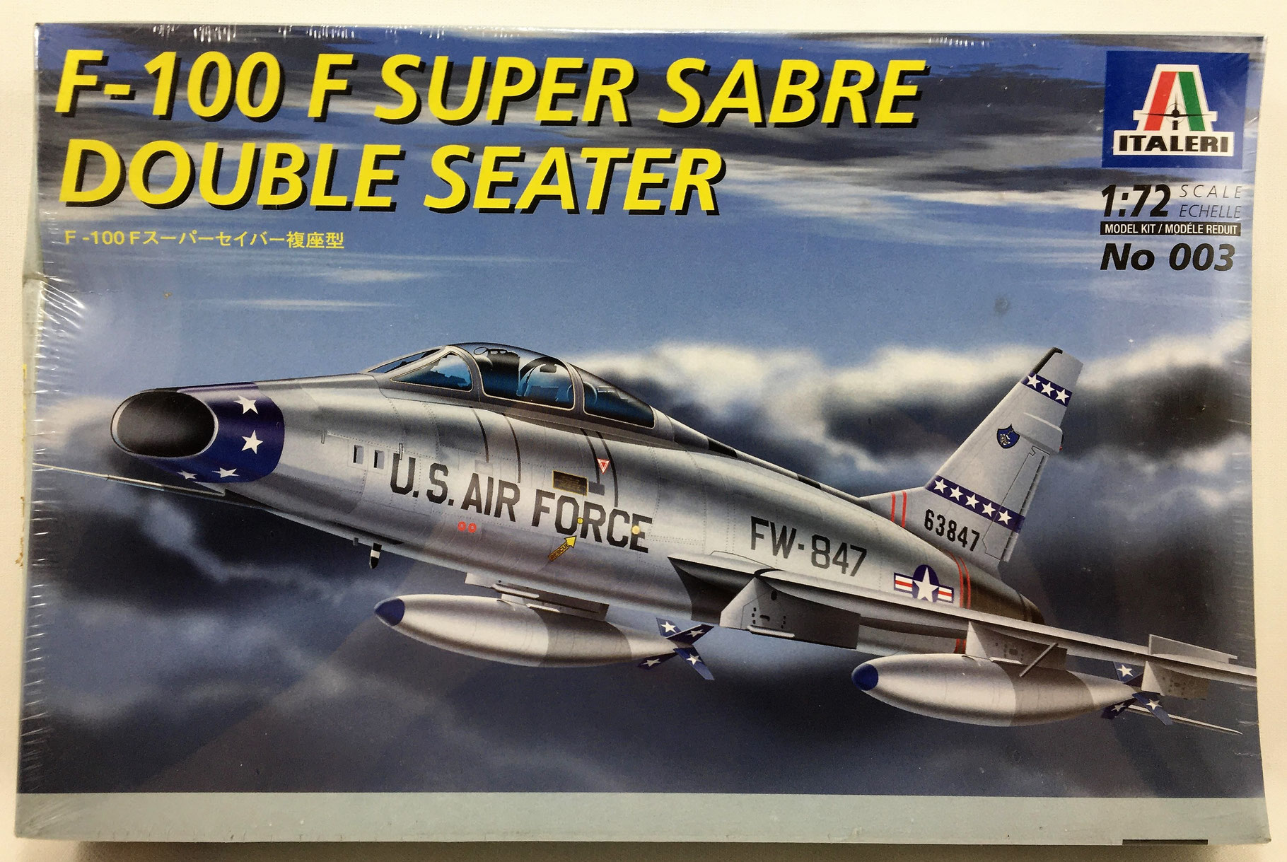 Avión F-100 F SUPER SABRE